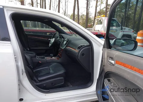 2013 Chrysler 300 Motown from USA, damaged, VIN 2C3CCAAG1DH504231